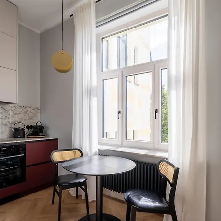Bold 1909 Residences - Art Nouveau Living Daire