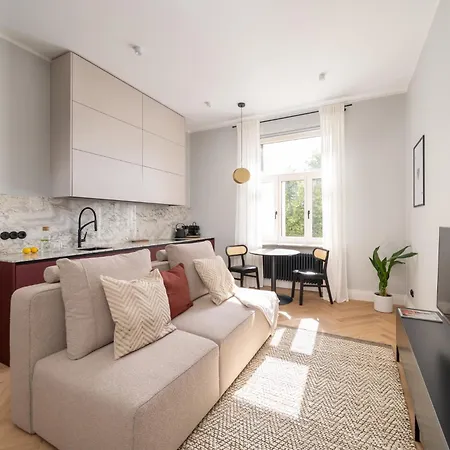 Daire Bold 1909 Residences - Art Nouveau Living Riga
