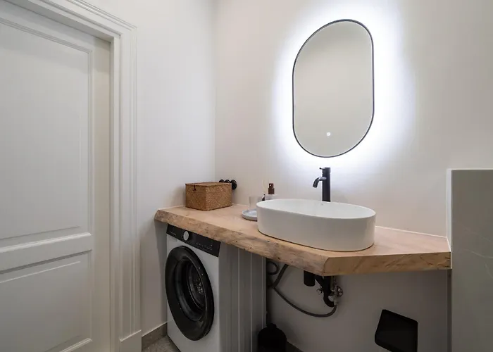 Apartment Bold 1909 Residences - Art Nouveau Living *