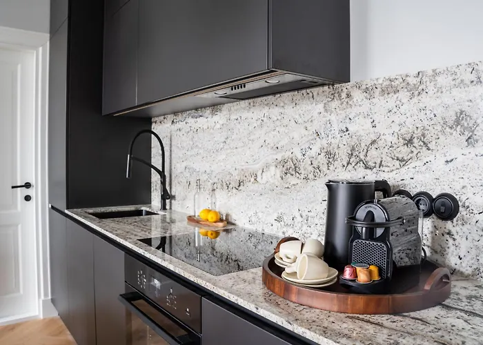 Bold 1909 Residences - Art Nouveau Living Apartment *