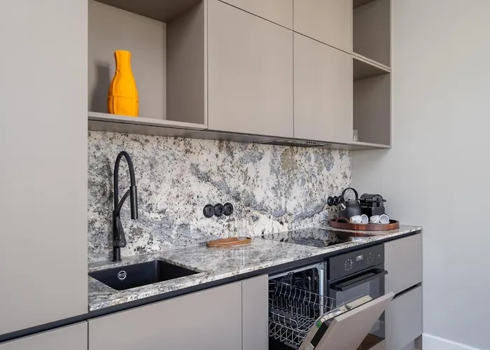 Bold 1909 Residences - Art Nouveau Living Apartment *