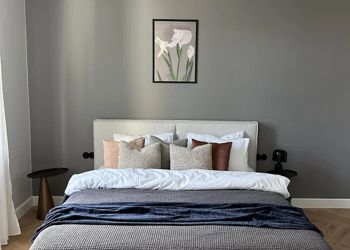 Bold 1909 Residences - Art Nouveau Living Apartment